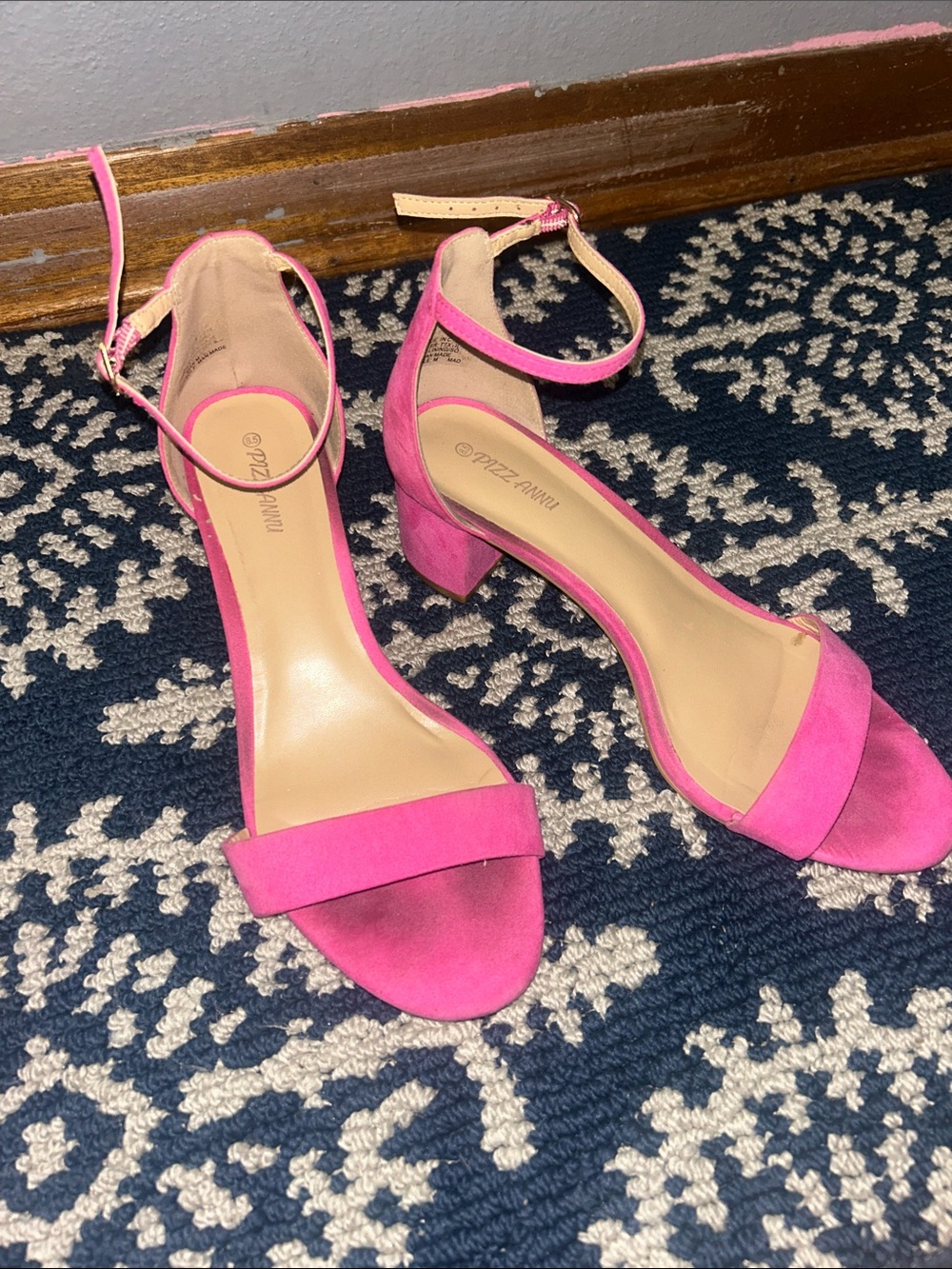 Chunky Hot Pink Velvet Heels💕